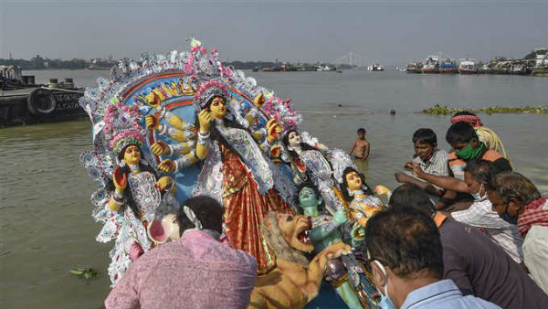  ఉద్రిక్త వాతావరణం.. 