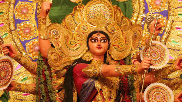 పోలీసులకూ గాయాలు.. 