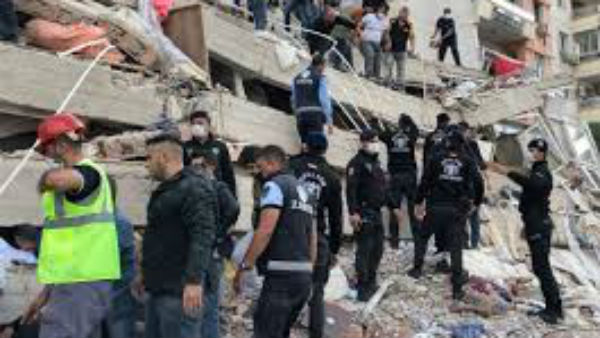  కూలిన 17 భవనాలు..