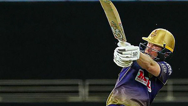 దినేష్ కార్తీక్ కంటే.. మోర్గాన్ బెటర్..