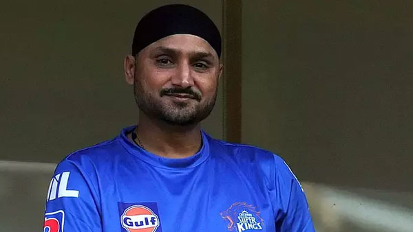 ఇర్ఫాన్‌తో ఏకీభవిస్తున్నానంటూ సెటైర్లు..