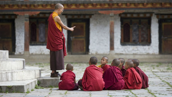 ఇటీవలే బౌద్దంలోకి...