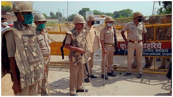 సవర్ణ సమాజ్ ఆధ్వర్యంలో ధర్నా