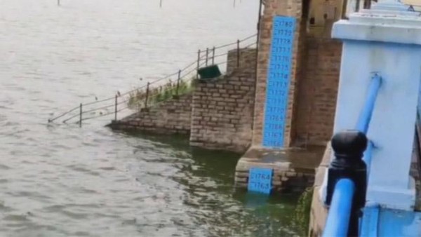  నిండుకుండలా హిమాయత్ సాగర్