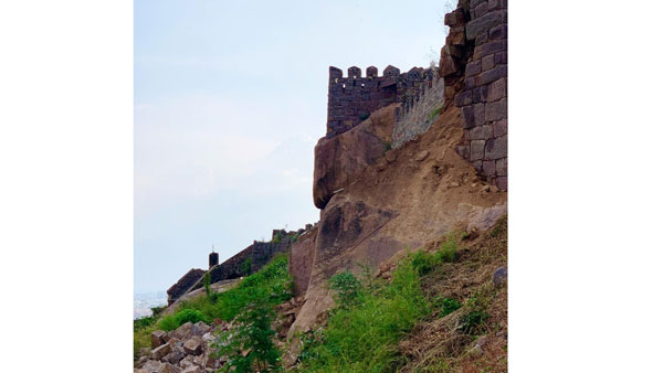 హైవేలు మూసివేత.. మరింత వర్షం..