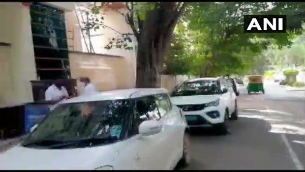 Bengaluru: CBI raids at the premises of Karnataka Congress chief DK Shivakumar