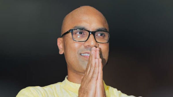 ఇంటి ముందు ఎందుకు ఉన్నారు..