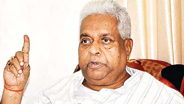 హస్తమే నేస్తం.. హస్తమే నేస్తం..