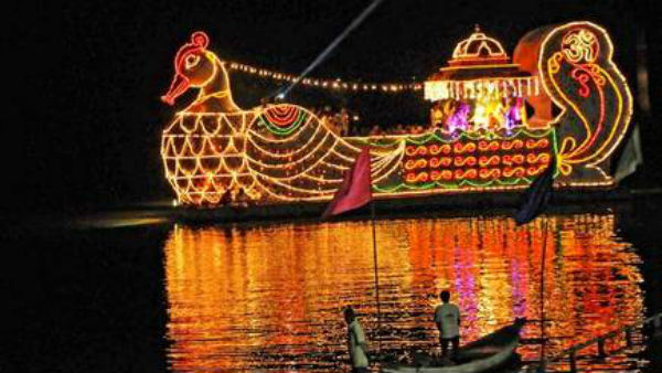 కృష్ణా నదిలో అమ్మవారి తెప్పోత్సవం జరిగేనా ? కృష్ణా నదిలో అమ్మవారి తెప్పోత్సవం జరిగేనా ?