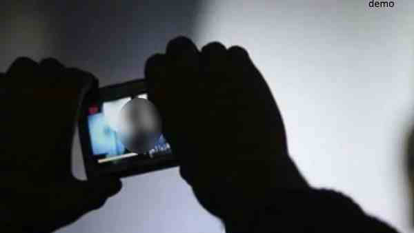 వీడి అంతు చూడండి