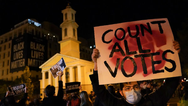 వైట్‌హజ్ సమీపంలో అలజడి..