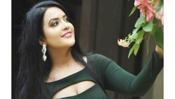 అమృతా.. మాటలు జాగ్రత్త అమృతా.. మాటలు జాగ్రత్త