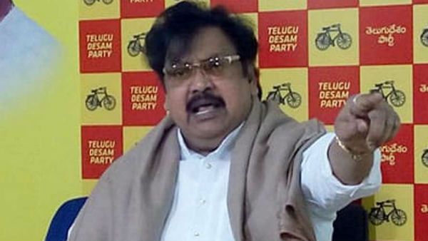 జగన్ కోడికత్తి కేసుతో లింకు..