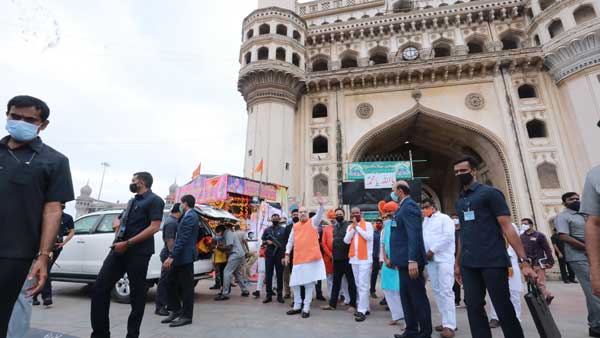 అందుకే హైదరాబాద్ మునిగింది..