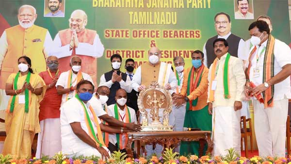 తమిళనాడుపై కన్నేసిన అమిత్ షా..