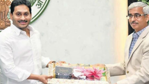  రైతు భరోసా కేంద్రాల్లోనే పాల సేకరణ...