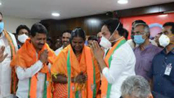 కాంగ్రెస్‌లో జరిగింది బీజేపీలో జరగదనే.. కార్తీక రెడ్డి..