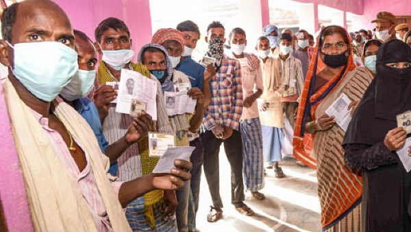 మాస్క్, శానిటైజర్..