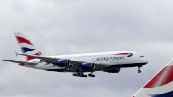 విమానంలో లోదుస్తులు కూడా ధరించనని... విమానంలో లోదుస్తులు కూడా ధరించనని...