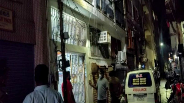 ఆరు మంది ఒకే అపార్ట్ మెంట్ లో