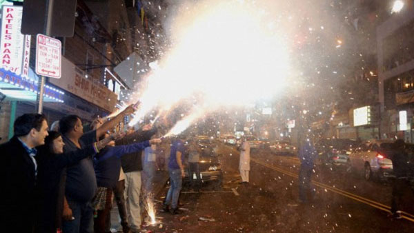 దీపావళి అంటే అర్థమేంటి..? దీపావళి అంటే అర్థమేంటి..?