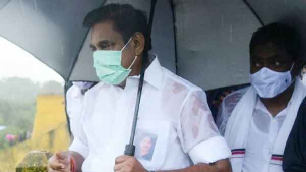 కరోనా ఎఫెక్ట్ తో సీఎం అలర్ట్