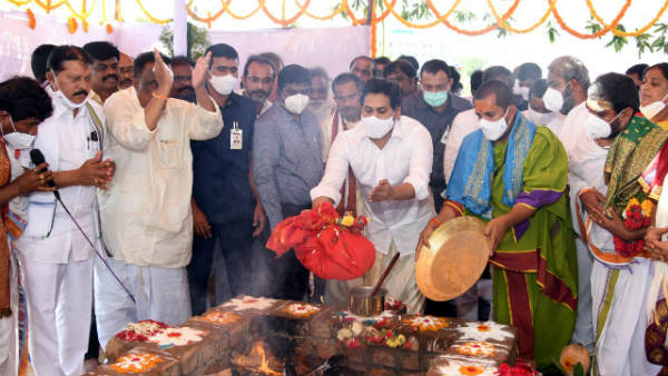 cm jagan launches tungabhadra pushkarams in kurnool, offer spl puja at sankal bagh