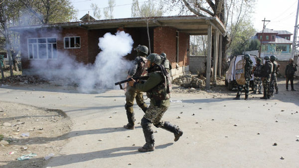 Army Officer and 3 jawans martyred ; 3 Terrorists killed In J&K Encounter Army Officer and 3 jawans martyred ; 3 Terrorists killed In J&K Encounter