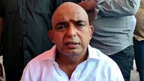 తల్లి పెద్ద కర్మ కార్యక్రమంలో..