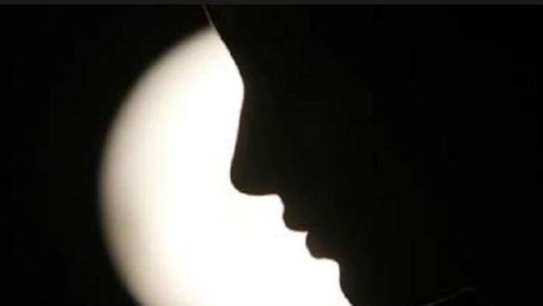 కాలేజ్ యాజమాన్యమే దీనికి కారణం అంటూ విద్యార్ధి సంఘాలు ఫైర్ 