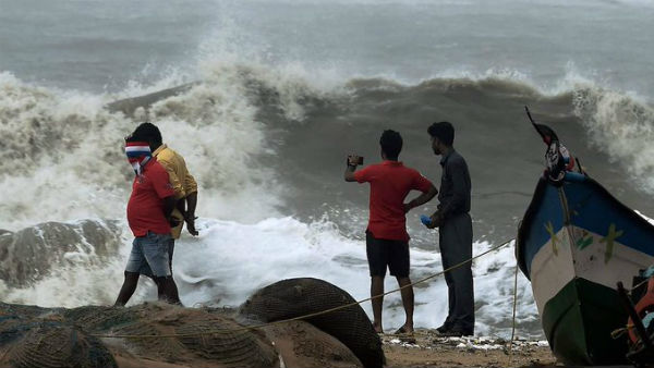 చిత్తూరు, నెల్లూరు, కర్నూలు జిల్లాలలో ఈదురుగాలులతో కూడిన వర్షాలు 