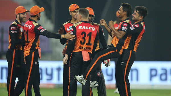 ఏ బౌలర్‌కూ సాధ్యం కాని విధంగా..