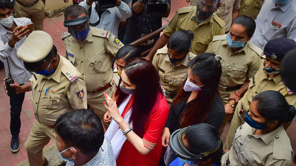 హైకోర్టులో ఎదురుదెబ్బ హైకోర్టులో ఎదురుదెబ్బ