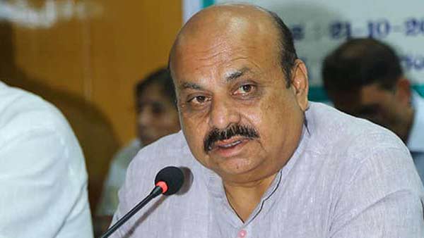 చిన్నమ్మ మాకు స్పెషల్ కాదు చిన్నమ్మ మాకు స్పెషల్ కాదు