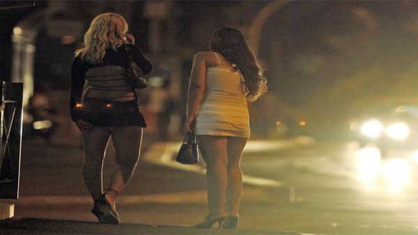 ఏదో జరుగుతోంది ? ఏమిటి అది ఏదో జరుగుతోంది ? ఏమిటి అది