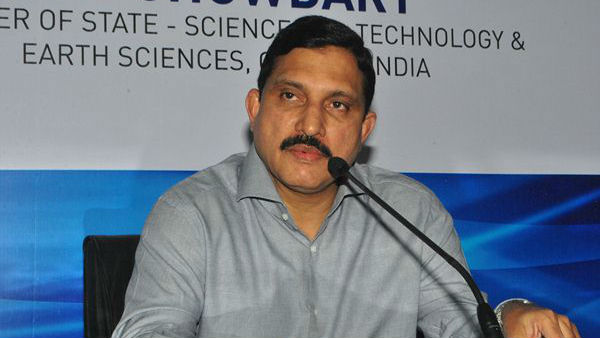 గతంలో మూడు ఎఫ్ఐఆర్లు... గతంలో మూడు ఎఫ్ఐఆర్లు...