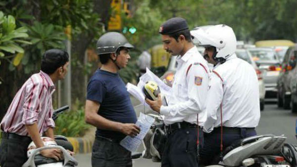  హెల్మెట్ లేకుండా ఒకసారి మూడు నెలల పాటు లైసెన్స్ సస్పెండ్ .. రెండో సారి దొరికితే లైఫ్ లాంగ్ రద్దు 