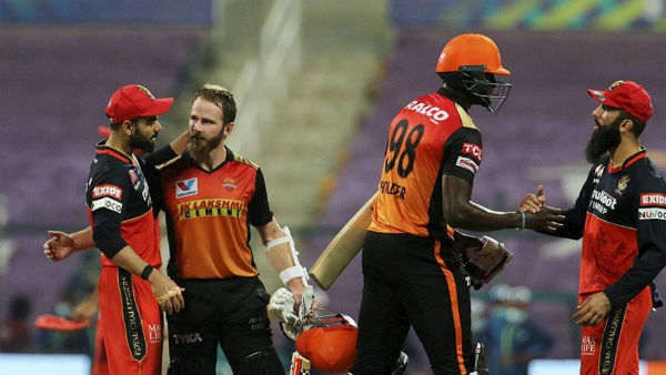 ఫలించని కోహ్లీ ఎత్తుగడలు.. 