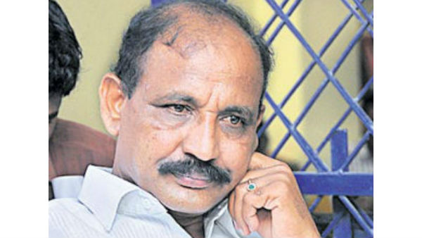 మిత్రుల కోసం మిమిక్రీ