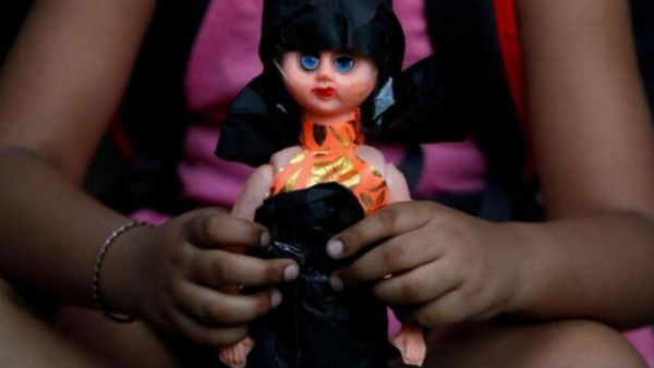  17 ఏళ్ల అమ్మాయిని 27ఏళ్ల యువకుడు..