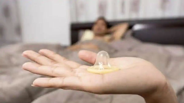  కండోమ్స్‌, ఐపిల్స్‌కు మస్తు గిరాకీ