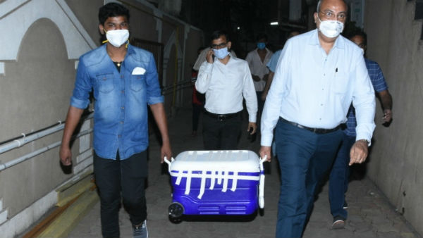  అవయవదానానికి ఒప్పుకున్న తల్లిదండ్రులు అవయవదానానికి ఒప్పుకున్న తల్లిదండ్రులు