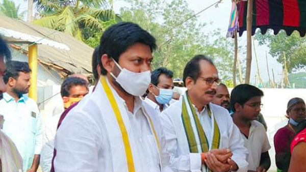 చెప్పులతో తిరిగిన ద్వారకా తిరుమల ఆలయ ట్రస్ట్ బోర్డ్ మెంబర్ 