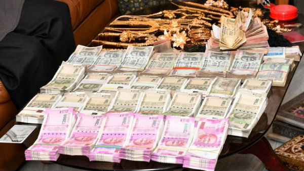 ఆయా జిల్లాలలో కోట్ల అక్రమాస్తులను గుర్తించిన ఏసీబీ 