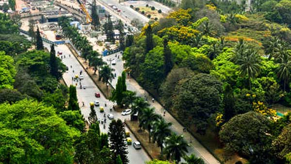 బెంగళూరు ఫ్రెండ్స్ కు బెండ్ ఎత్తేశారు