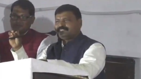 కల్లు ఫుల్లుగా తాగండి .. కరోనా దగ్గరకే రాదు అన్న రాజ్‌భర్