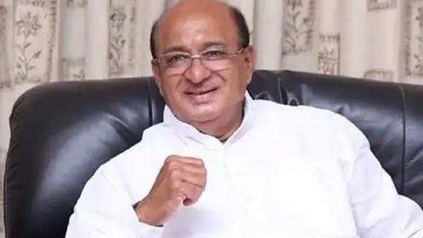  టీడీపీ హయాంలో కట్టిన ఇళ్ళకు వైసీపీ రంగులు .. గోరంట్ల వ్యంగ్యాస్త్రాలు 