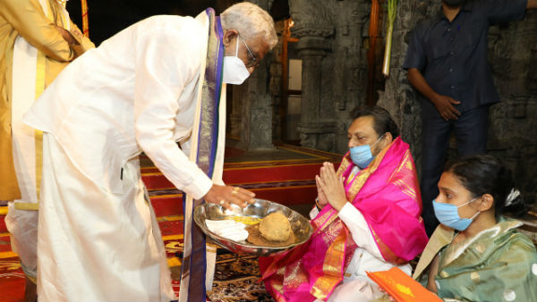 CJI SA Bobde visits Tirumala on the occasion of Vaikunta Ekadasi 2020