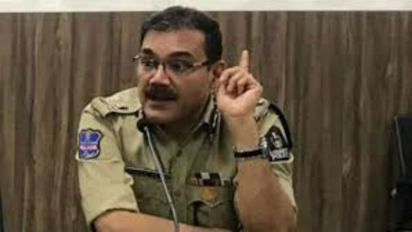 ట్రాఫిక్ రూల్స్ బ్రేక్..