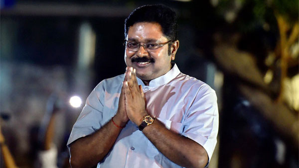 దినకరన్ హడావుడి.. భారీ వెల్కమ్ 